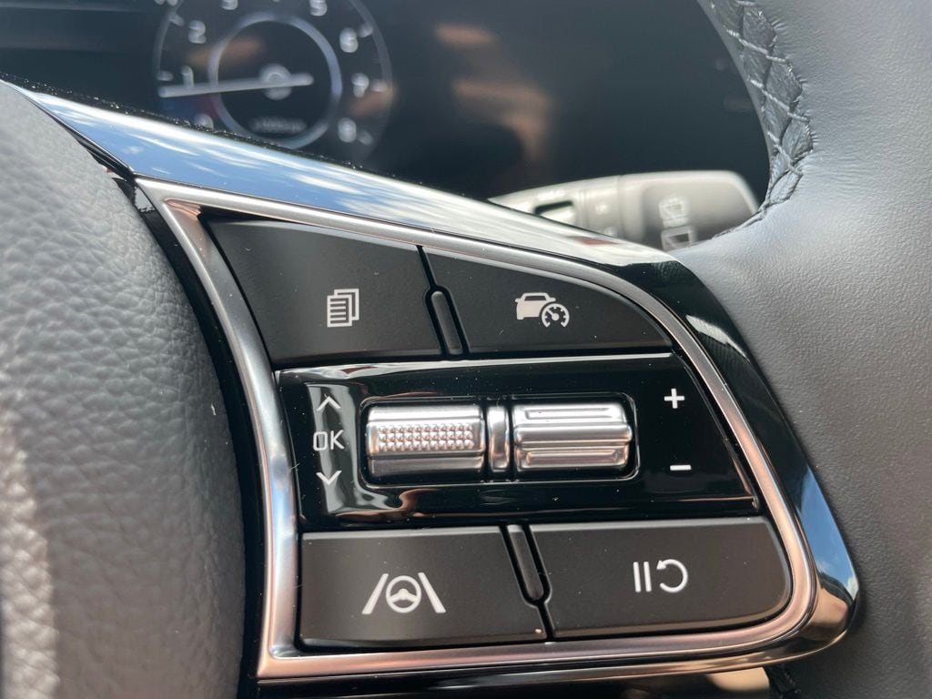 2026 Kia Seltos EX - Photo 11