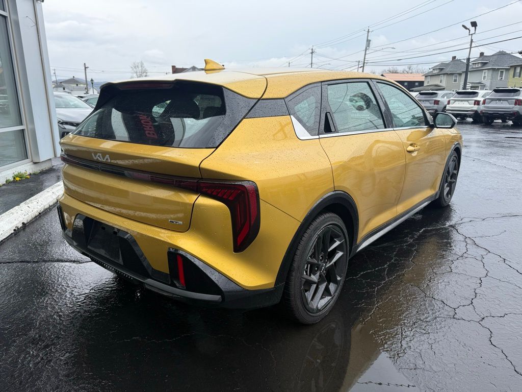 2026 Kia K4 GT-Line Turbo - Photo 7