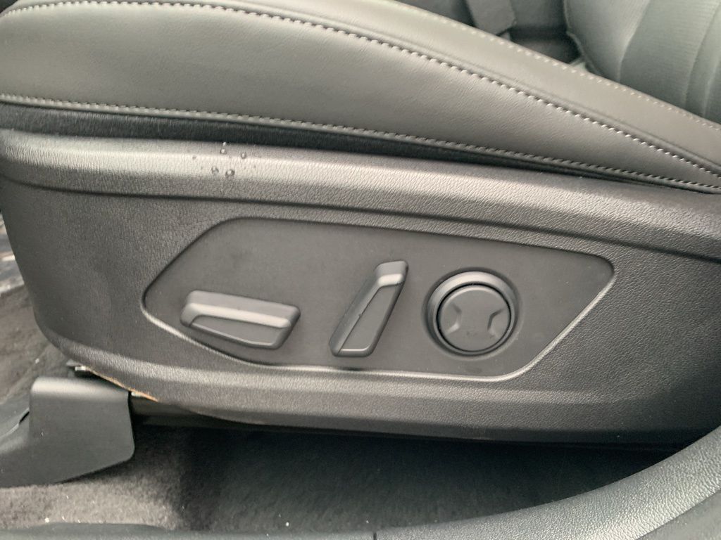 2026 Kia Sorento EX - Photo 28