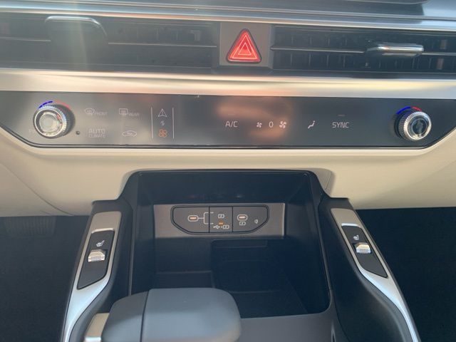 2026 Kia Sorento EX - Photo 23