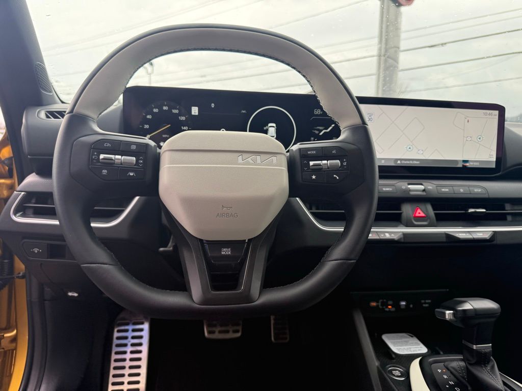2026 Kia K4 GT-Line Turbo - Photo 13