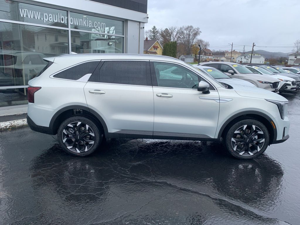 2026 Kia Sorento EX - Photo 8