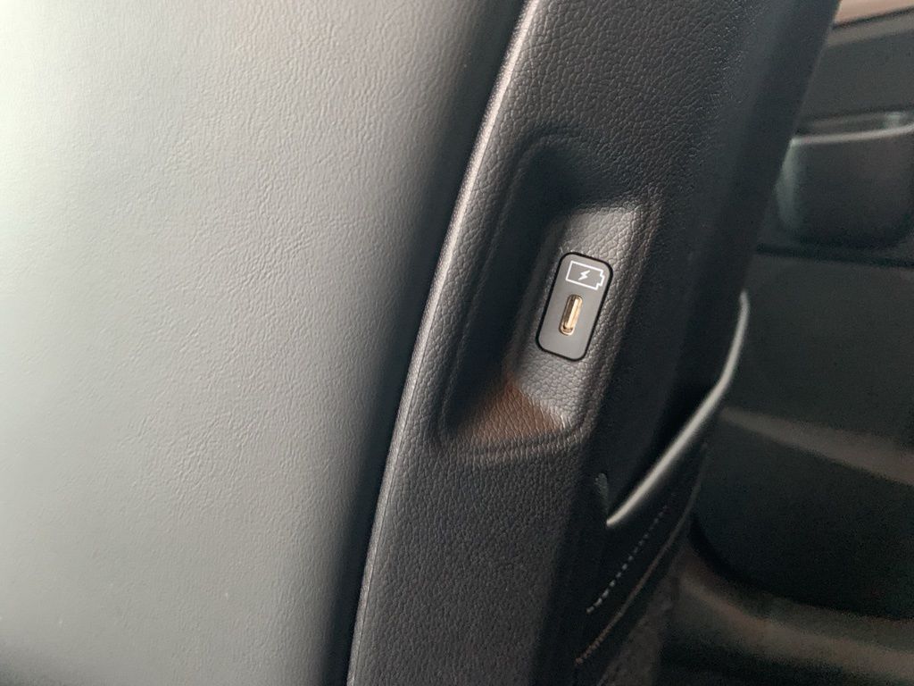 2026 Kia Sorento EX - Photo 30