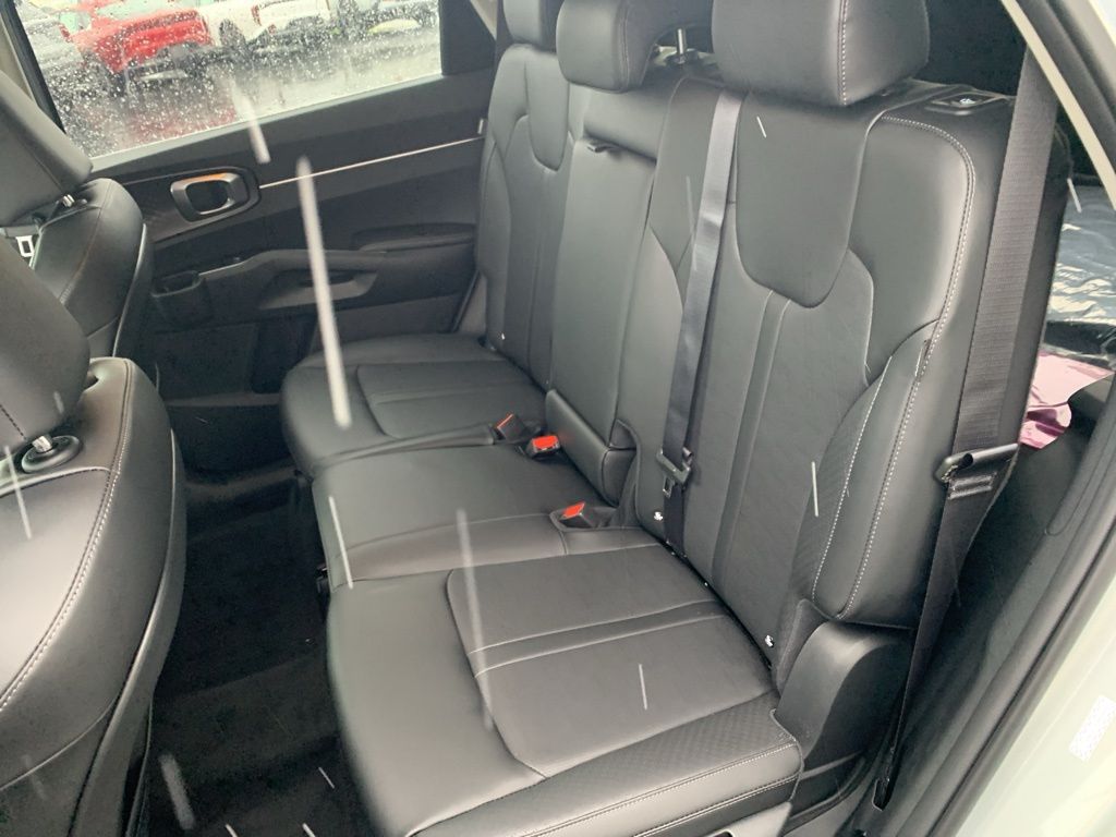 2026 Kia Sorento EX - Photo 29