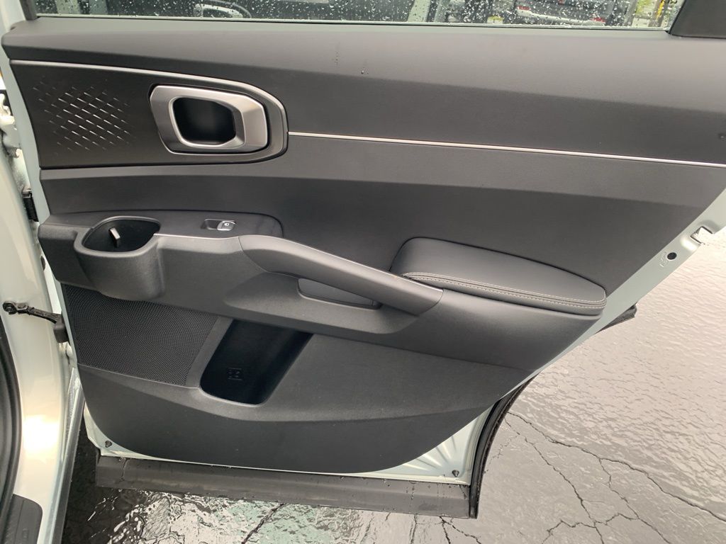 2026 Kia Sorento EX - Photo 38