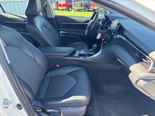 2024 Toyota Camry SE - Photo 29