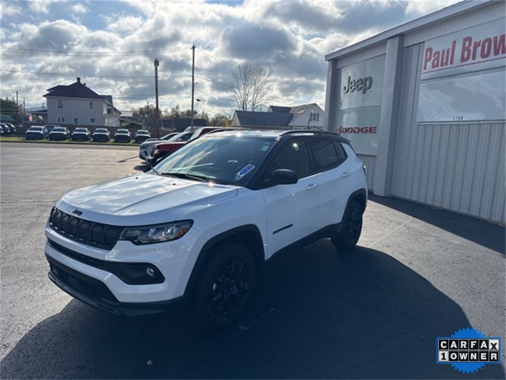 2022 Jeep Compass Latitude photo 3
