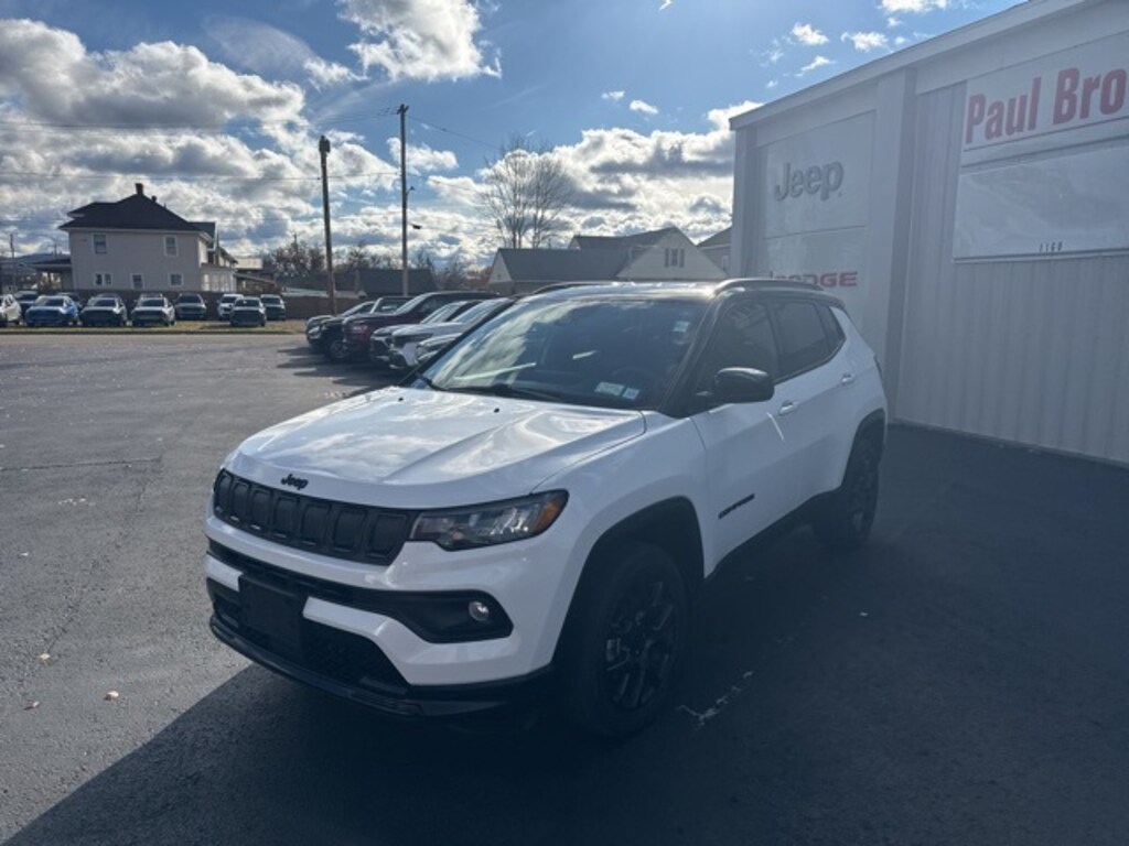 Used 2022 Jeep Compass Latitude SUV