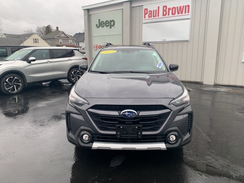 2023 Subaru Outback Limited photo 2