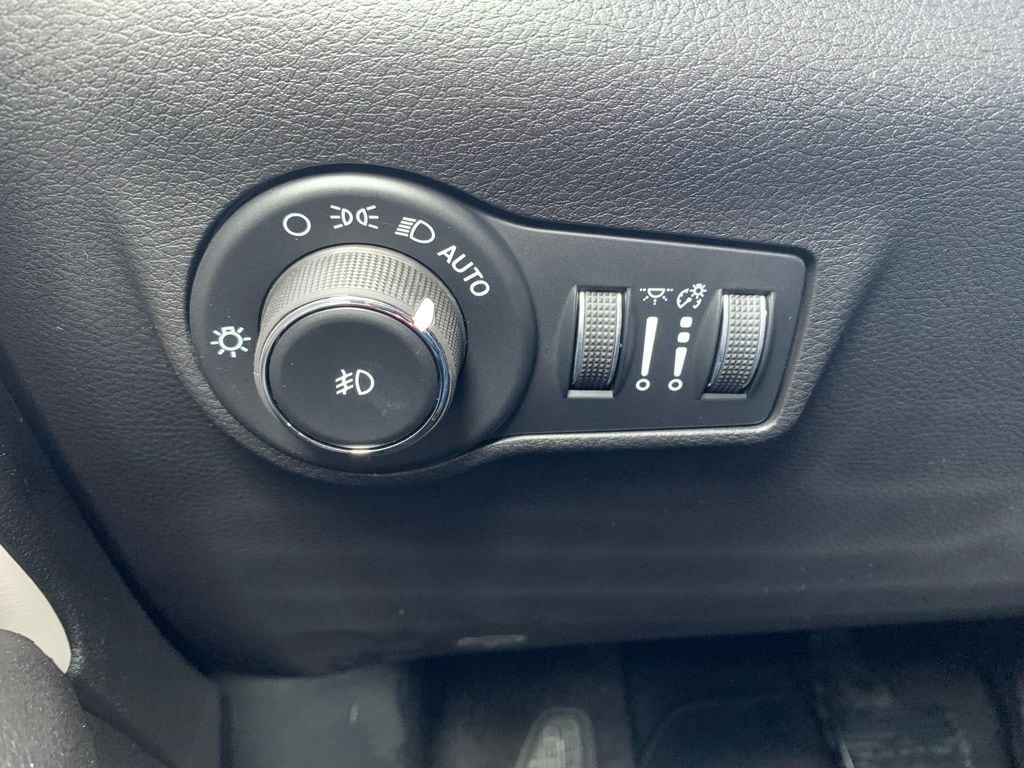 2026 Jeep Compass Limited - Photo 18