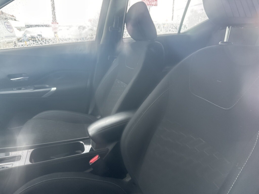 Used 2023 Nissan Kicks SV SUV