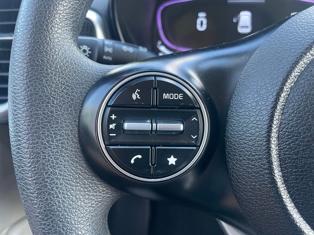 2025 Kia Soul LX - Photo 11