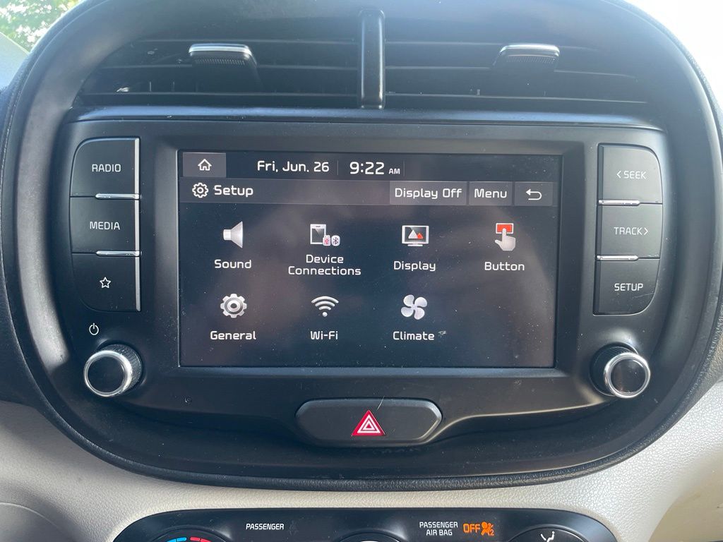 2025 Kia Soul LX - Photo 18