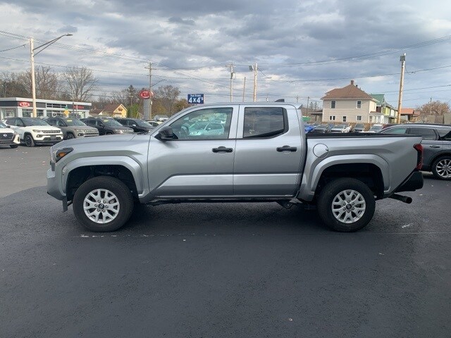 2024 Toyota Tacoma SR 4x4 photo 2