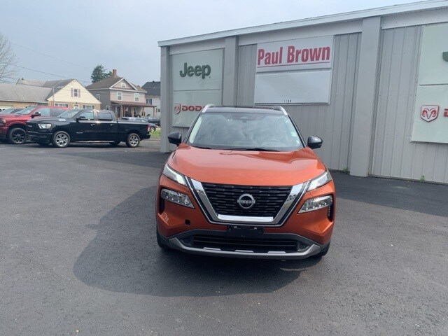 2023 Nissan Rogue SL photo 2