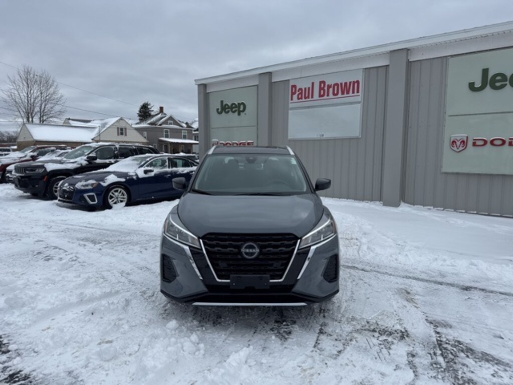 Used 2023 Nissan Kicks SV SUV