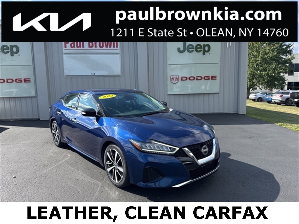 2023 Nissan Maxima SV's photo