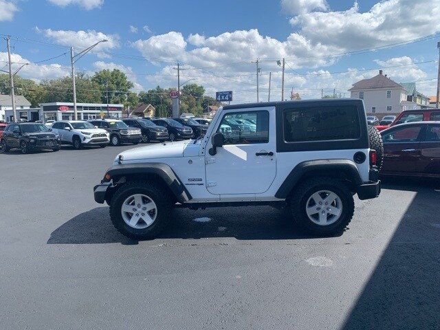 2018 Jeep Wrangler Sport photo 2