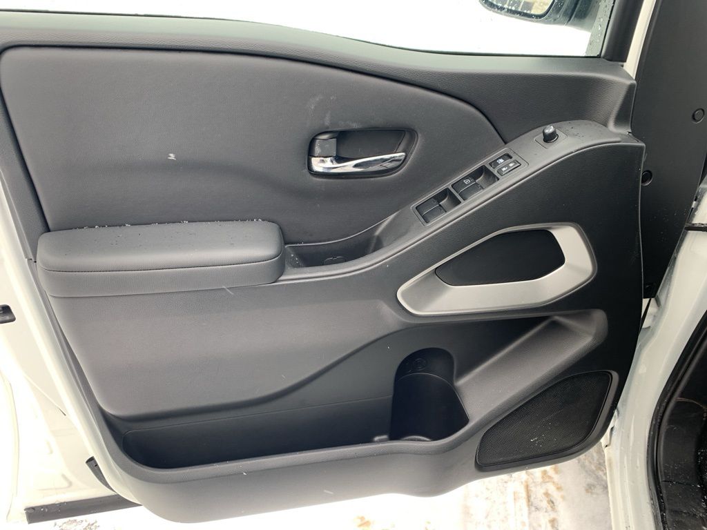 2024 Nissan Frontier SV - Photo 29