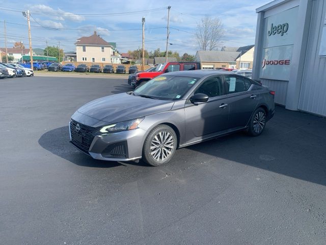 Used 2024 Nissan Altima SV with VIN 1N4BL4DV4RN332543 for sale in Olean, NY