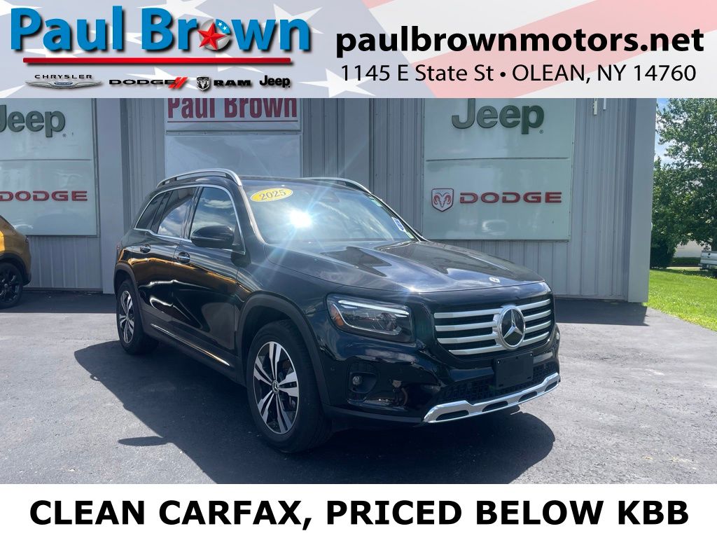 2025 Mercedes-Benz GLB GLB 250 4MATIC's photo