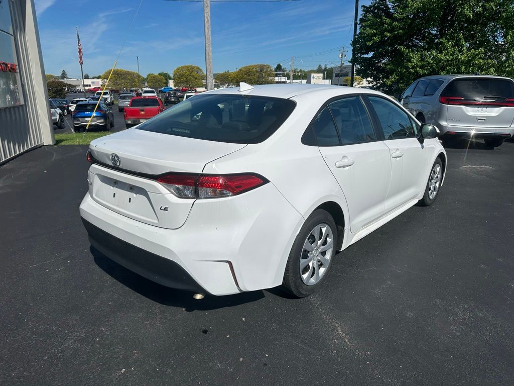 2024 Toyota Corolla LE - Photo 8