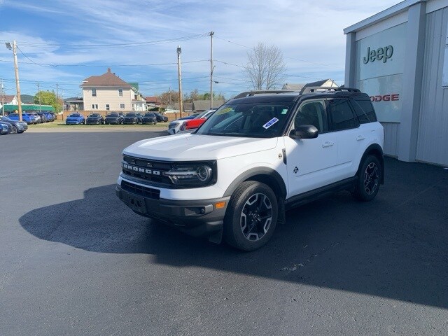 2022 Ford Bronco Sport Outer Banks photo 3
