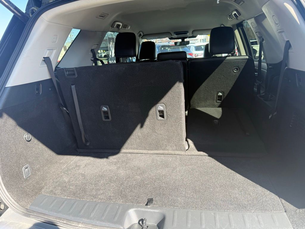 2025 Nissan Pathfinder SL - Photo 48