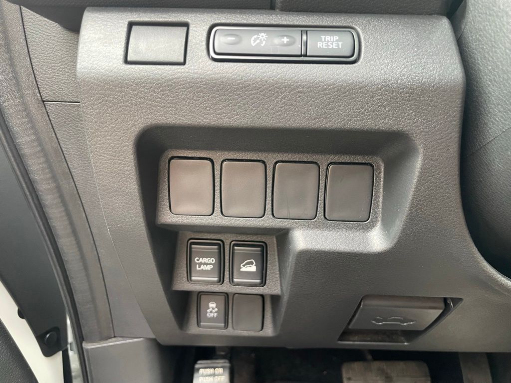 2024 Nissan Frontier SV - Photo 18