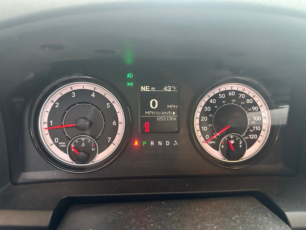 2020 Ram 1500 Classic SLT photo 2