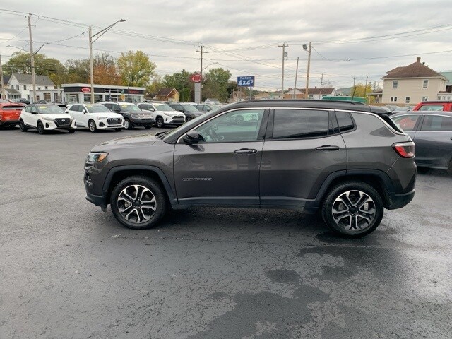 2022 Jeep Compass Limited photo 3