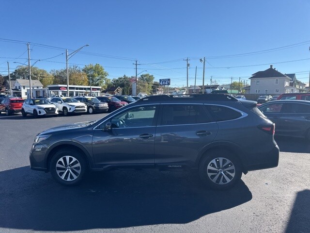 2022 Subaru Outback Premium photo 3