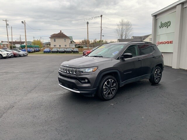 2022 Jeep Compass Limited photo 2