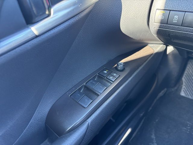 2024 Toyota Camry SE - Photo 16