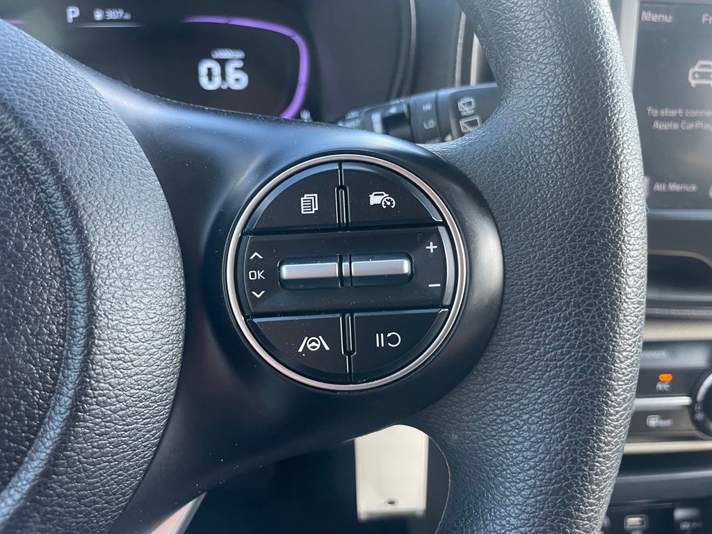 2025 Kia Soul LX - Photo 12