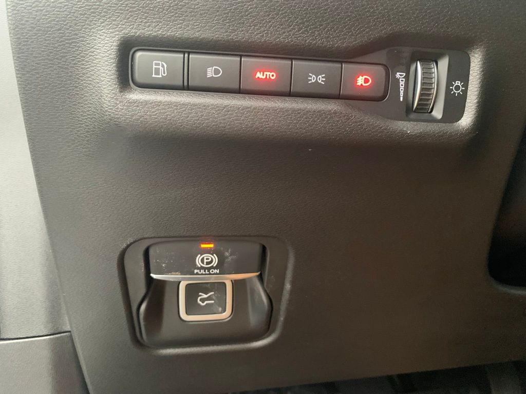 2026 Jeep Cherokee Limited - Photo 29