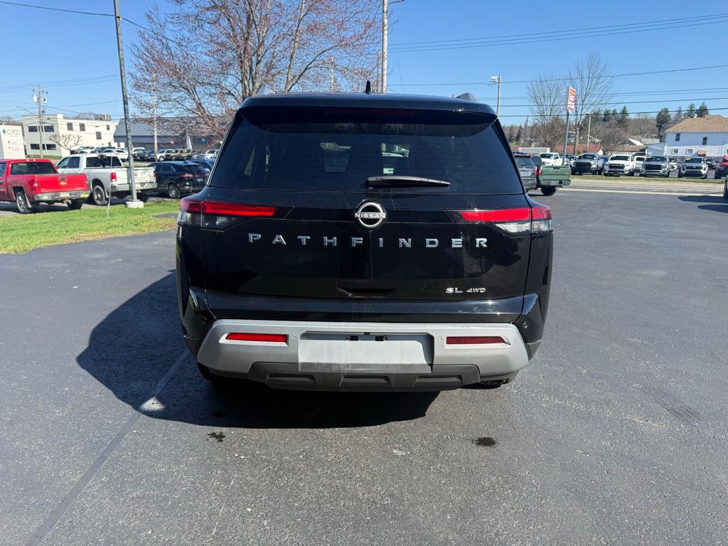 2025 Nissan Pathfinder SL - Photo 13