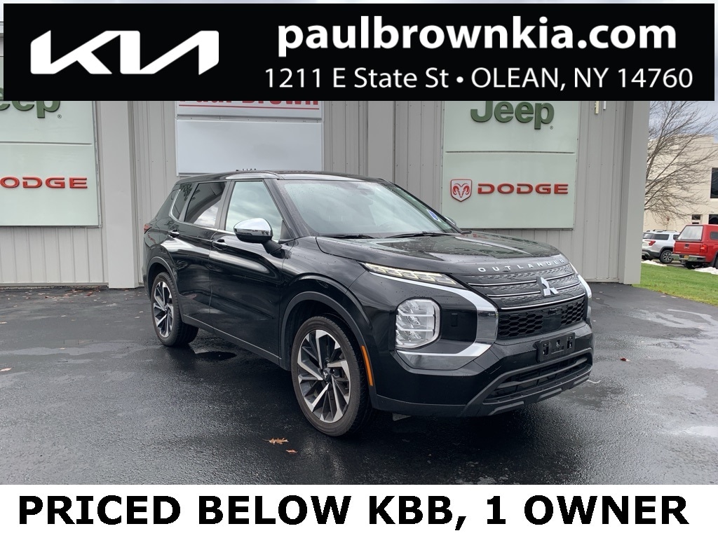 2022 Mitsubishi Outlander ES