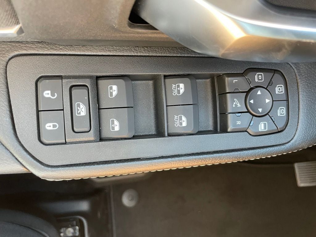 2026 RAM 2500 Big Horn - Photo 18