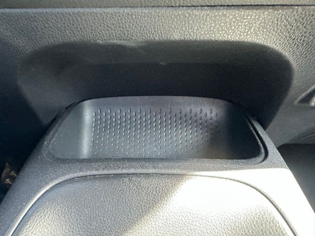 2024 Toyota Corolla LE - Photo 20
