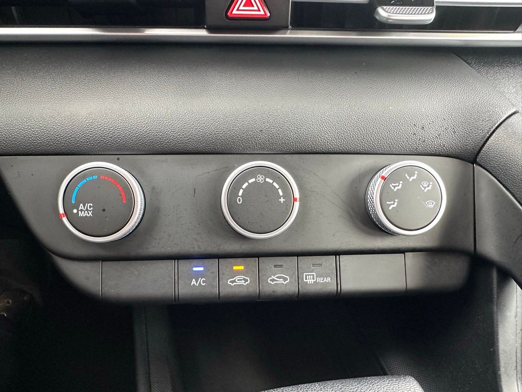 2023 Hyundai Elantra SE - Photo 19