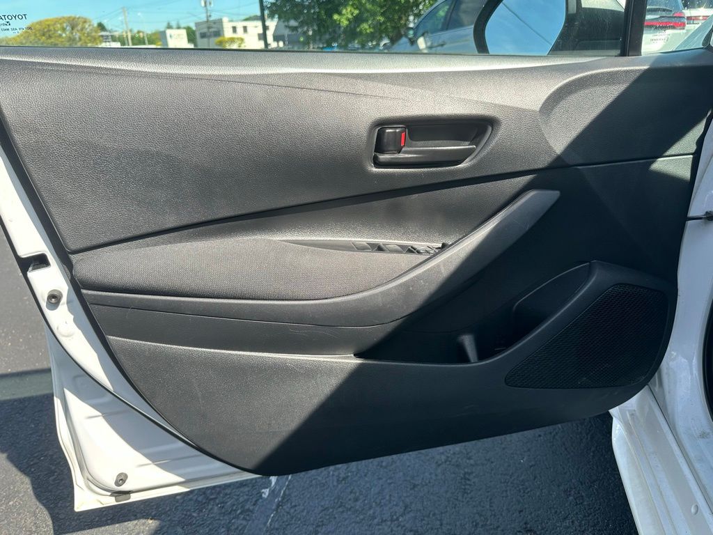 2024 Toyota Corolla LE - Photo 29