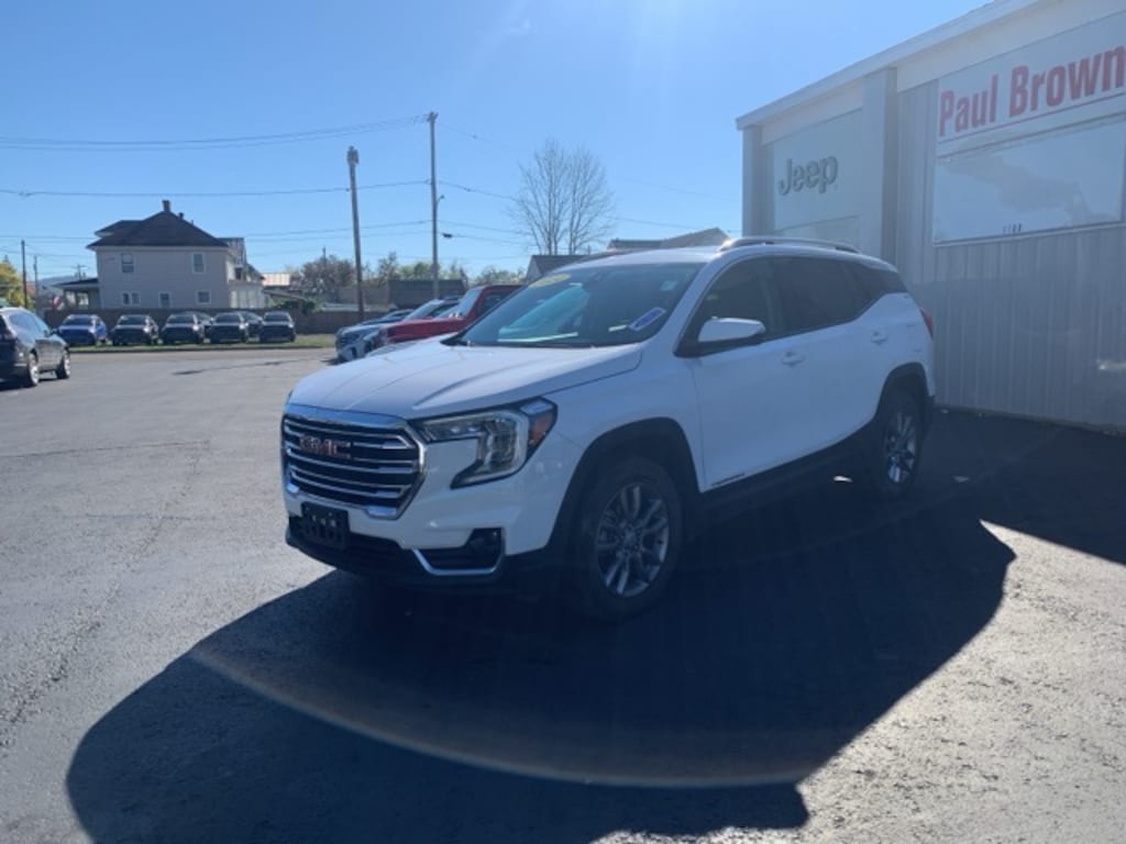 Used 2024 GMC Terrain SLT SUV