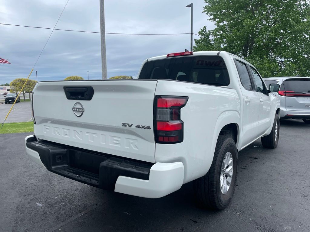 2024 Nissan Frontier SV - Photo 8