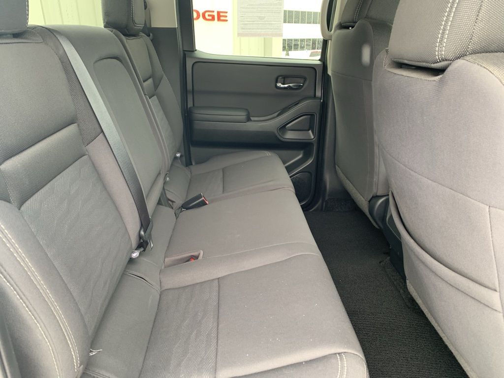 2024 Nissan Frontier SV - Photo 33