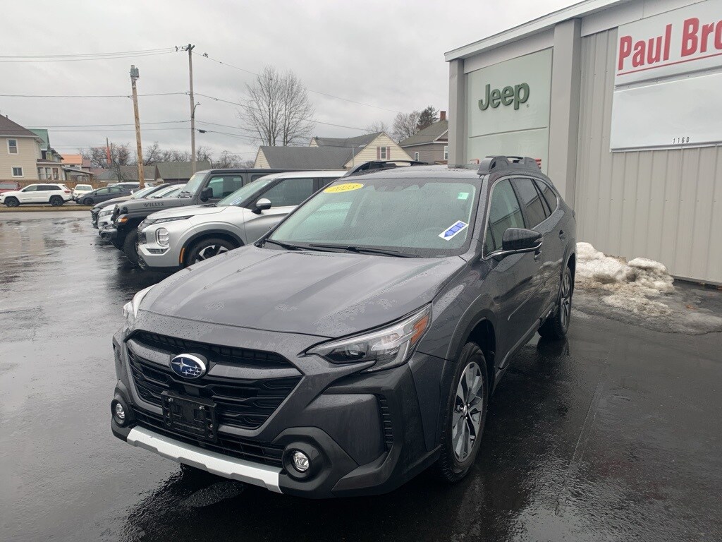 2023 Subaru Outback Limited photo 3