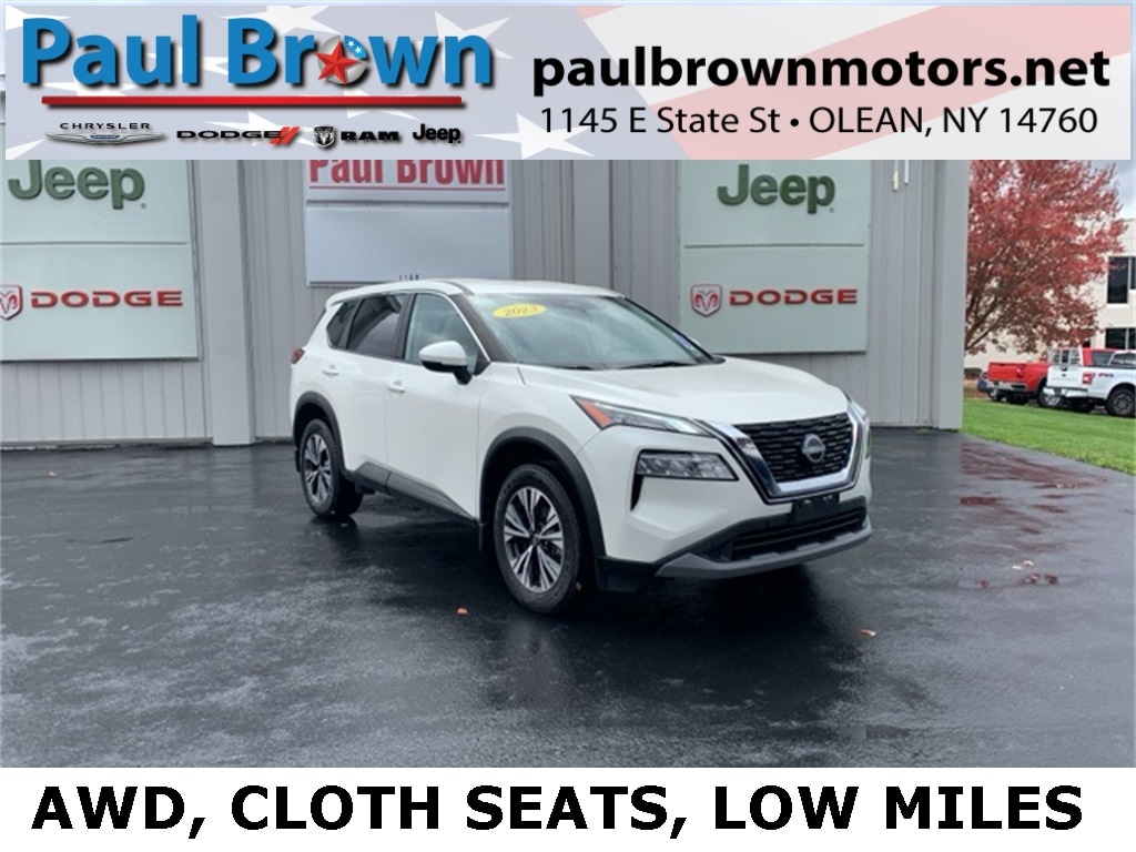 2023 Nissan Rogue SV's photo