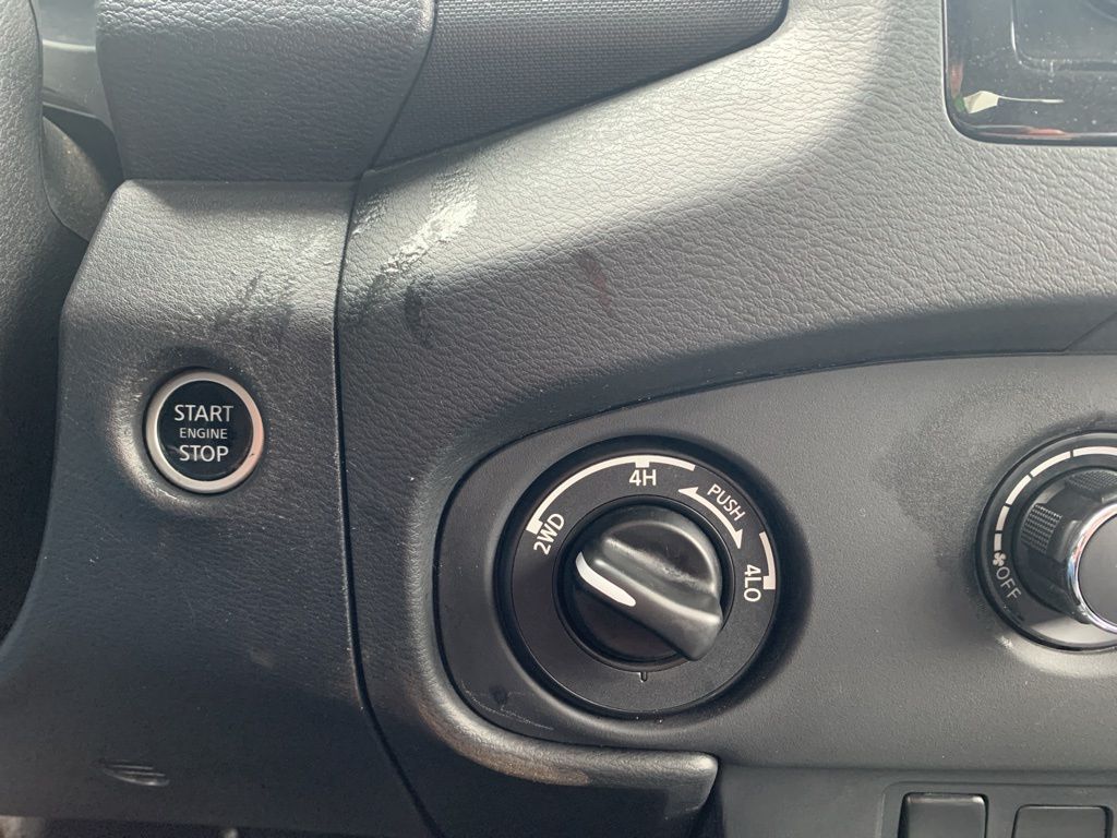 2024 Nissan Frontier SV - Photo 21