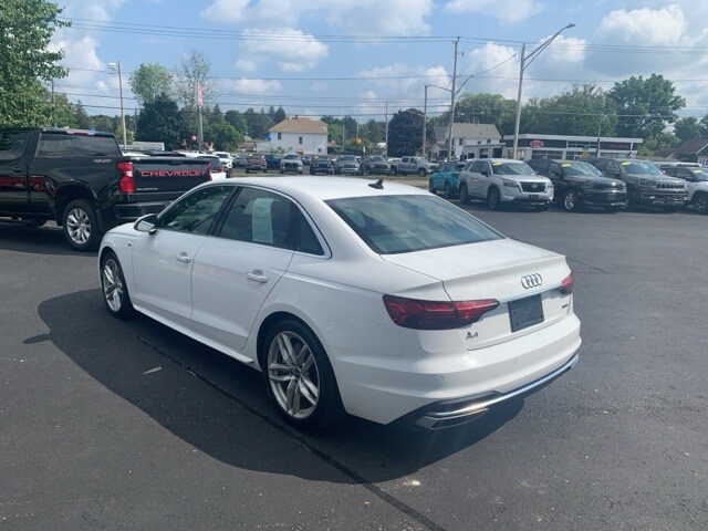 2024 Audi A4 45 S line Premium photo 4