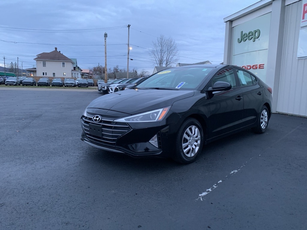 Used 2019 Hyundai Elantra SE Sedan